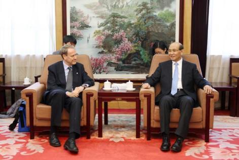 孙扎根副局长会见FSC总干事凯姆•卡斯滕森